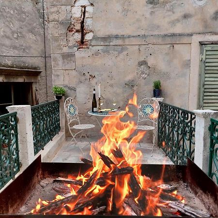 V Apartment Σίμπενικ Εξωτερικό φωτογραφία