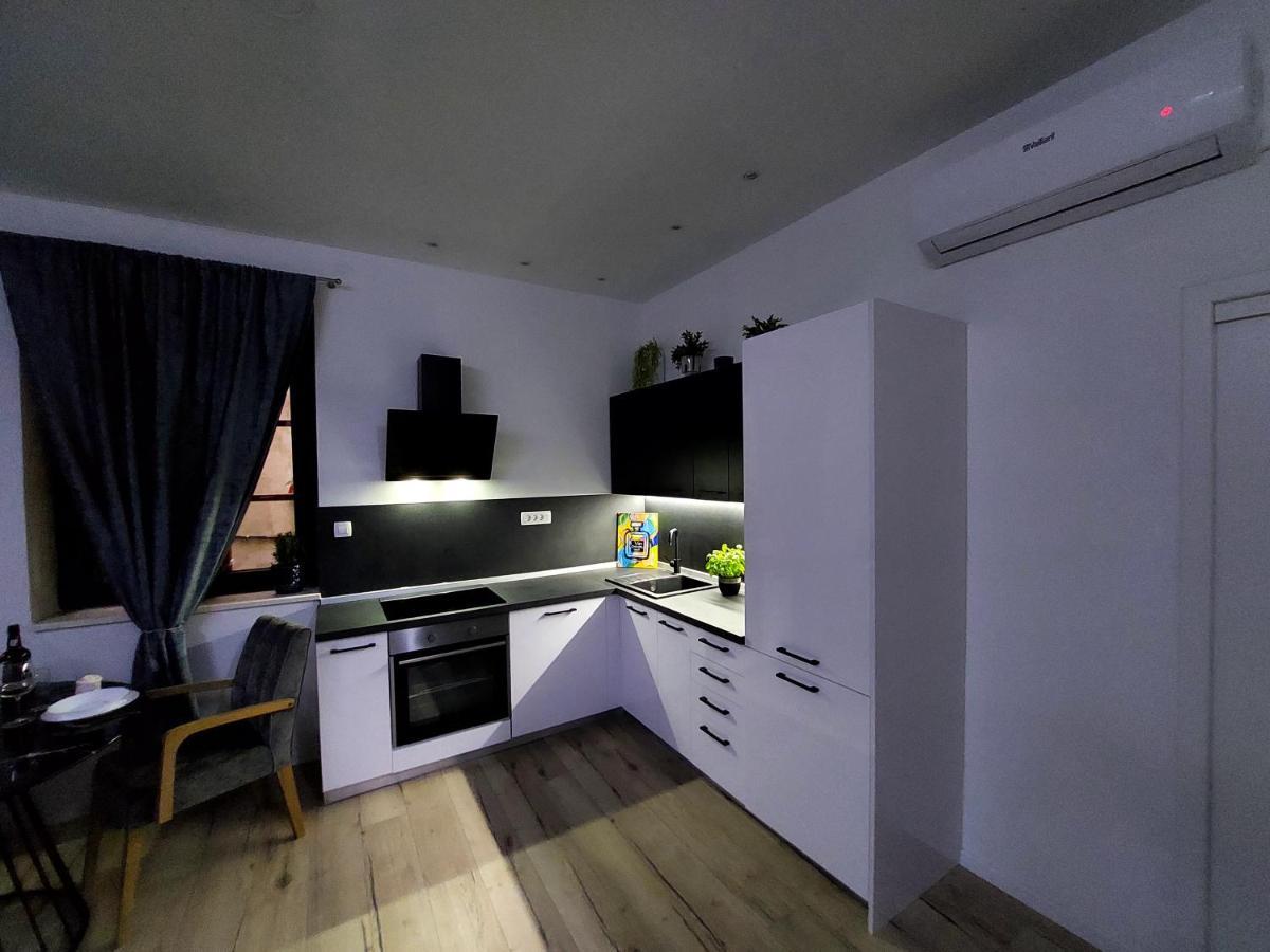 V Apartment Σίμπενικ Εξωτερικό φωτογραφία