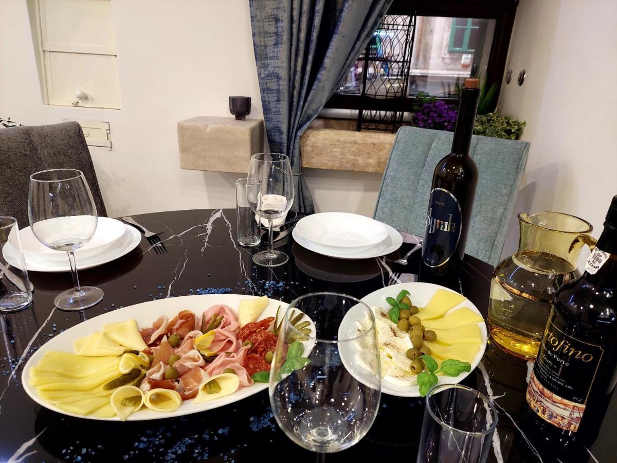 V Apartment Σίμπενικ Εξωτερικό φωτογραφία