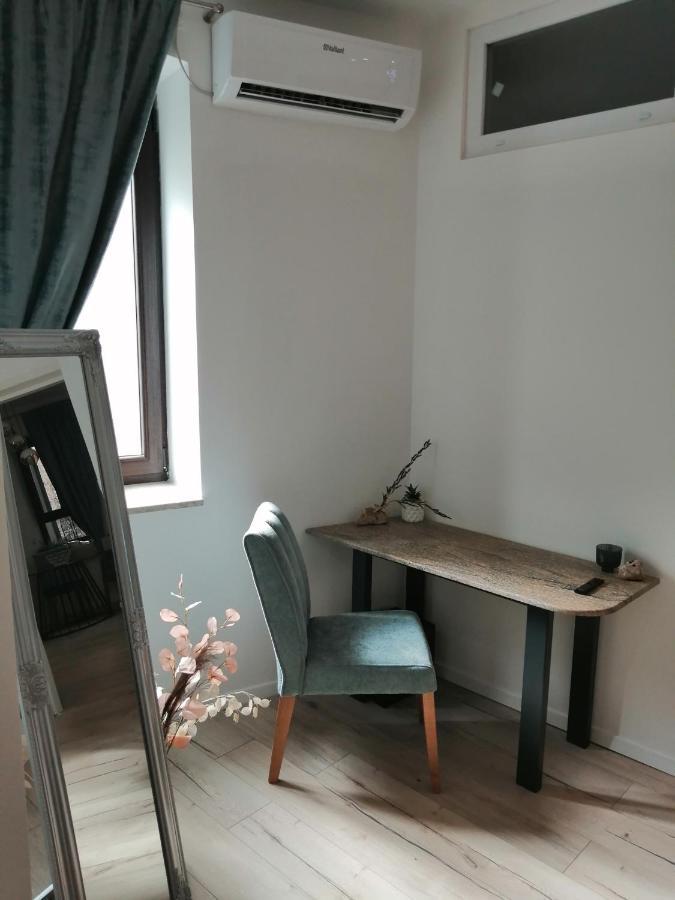 V Apartment Σίμπενικ Εξωτερικό φωτογραφία