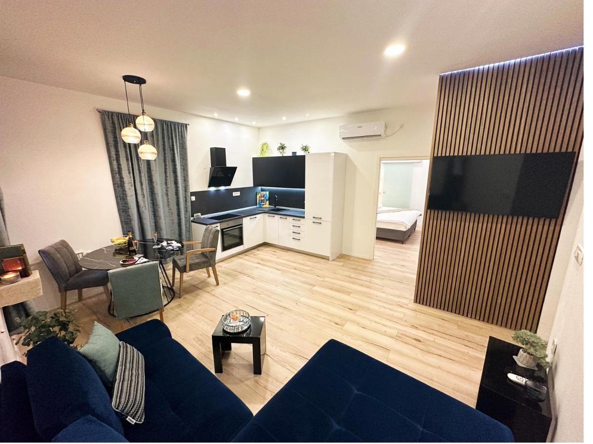 V Apartment Σίμπενικ Εξωτερικό φωτογραφία