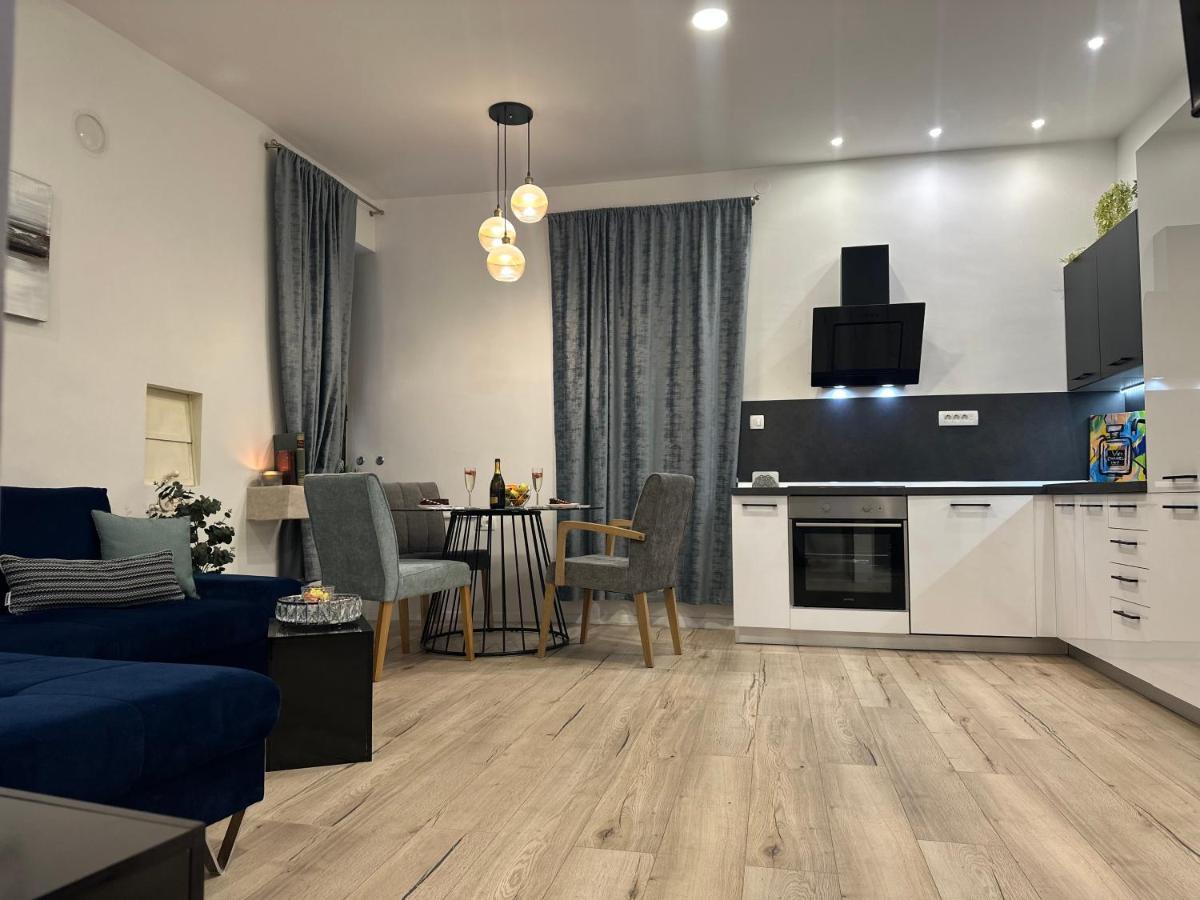 V Apartment Σίμπενικ Εξωτερικό φωτογραφία