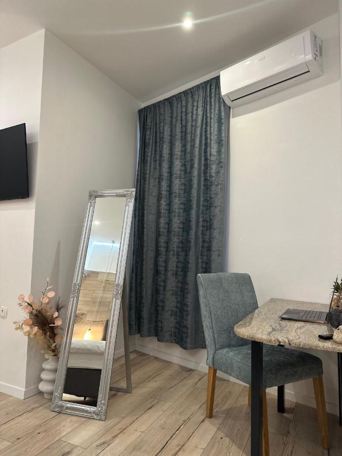 V Apartment Σίμπενικ Εξωτερικό φωτογραφία